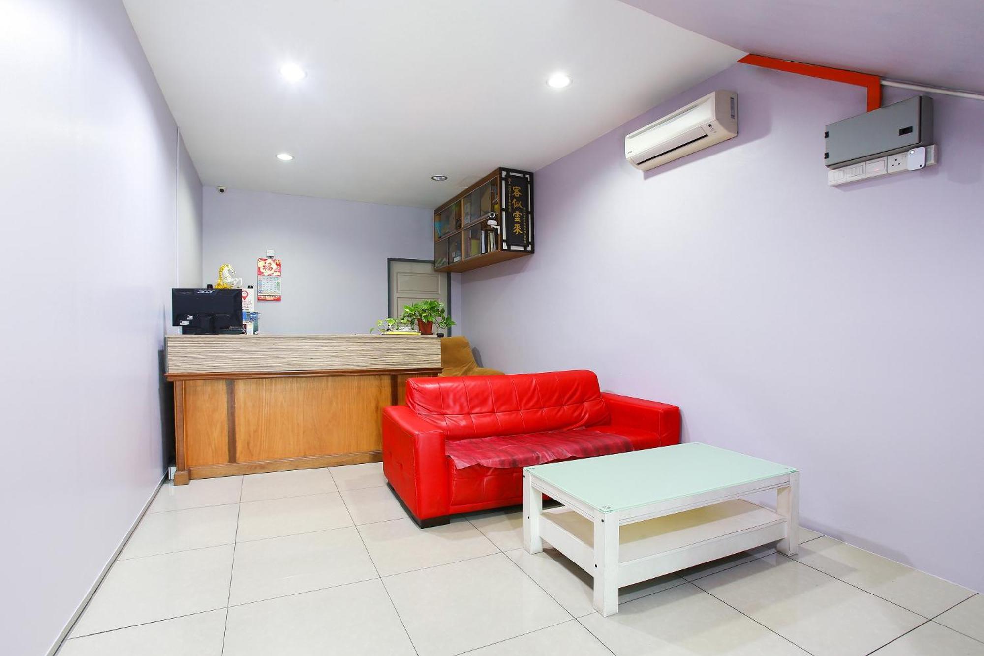 Oyo 89332 De Hotel Teluk Intan Exterior foto